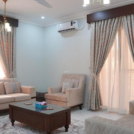 Al Rasheed Apartments Second Floor Apartment Karacsi Kültér fotó