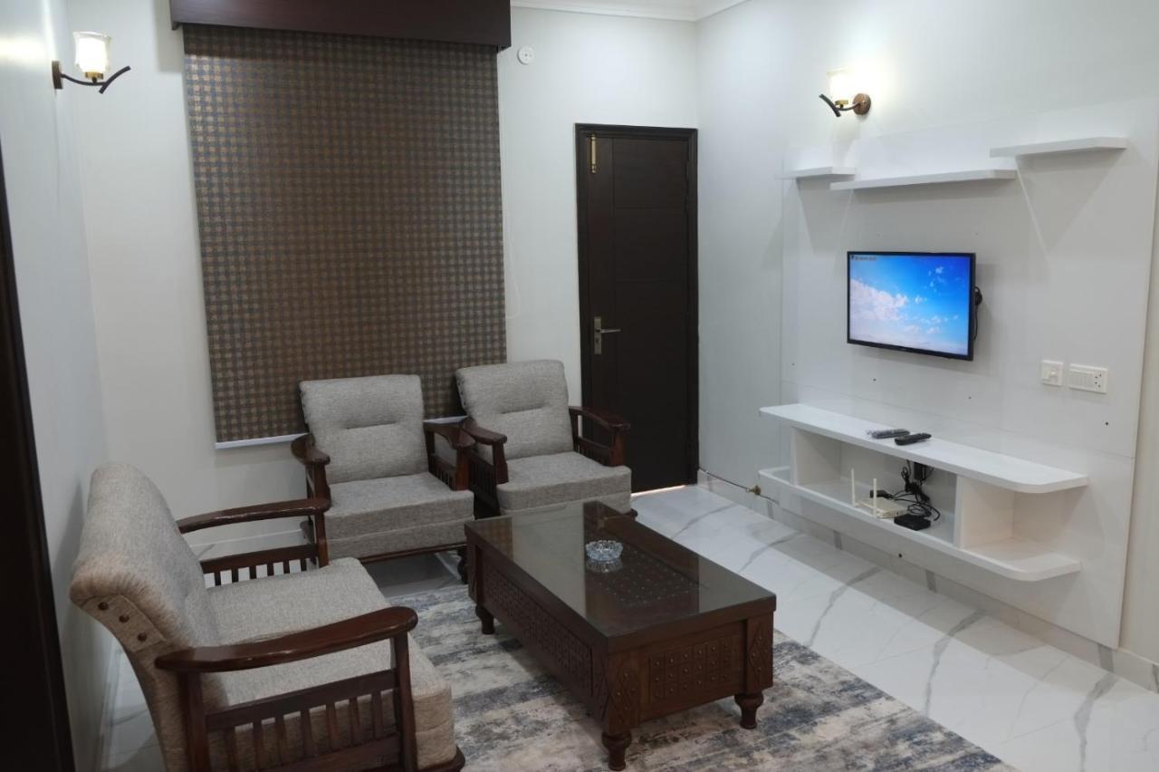 Al Rasheed Apartments Second Floor Apartment Karacsi Kültér fotó
