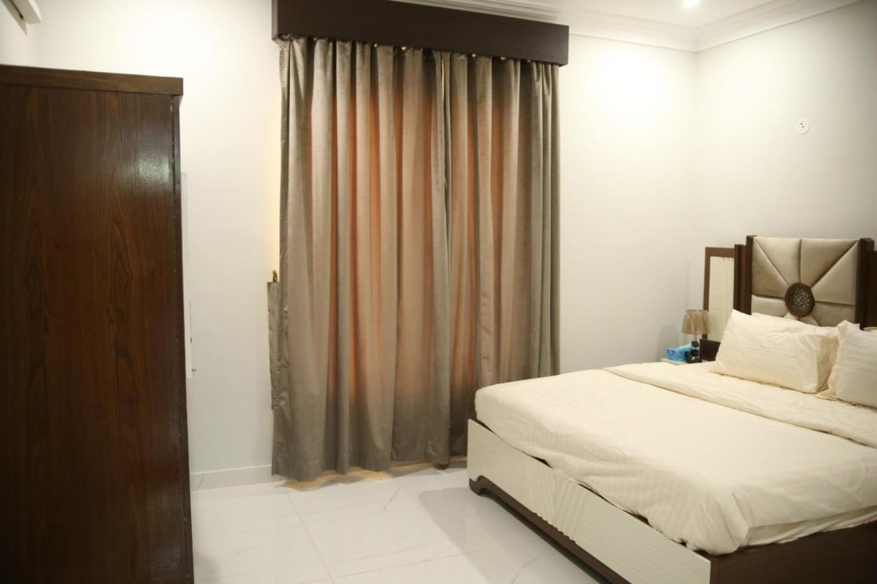 Al Rasheed Apartments Second Floor Apartment Karacsi Kültér fotó