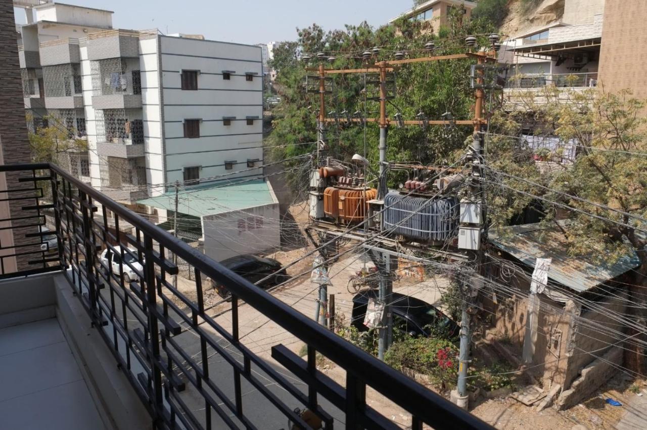 Al Rasheed Apartments Second Floor Apartment Karacsi Kültér fotó